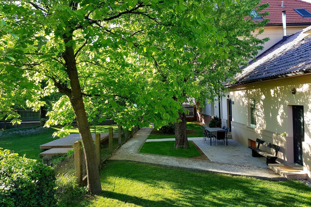 Tivoli Park Apartment *